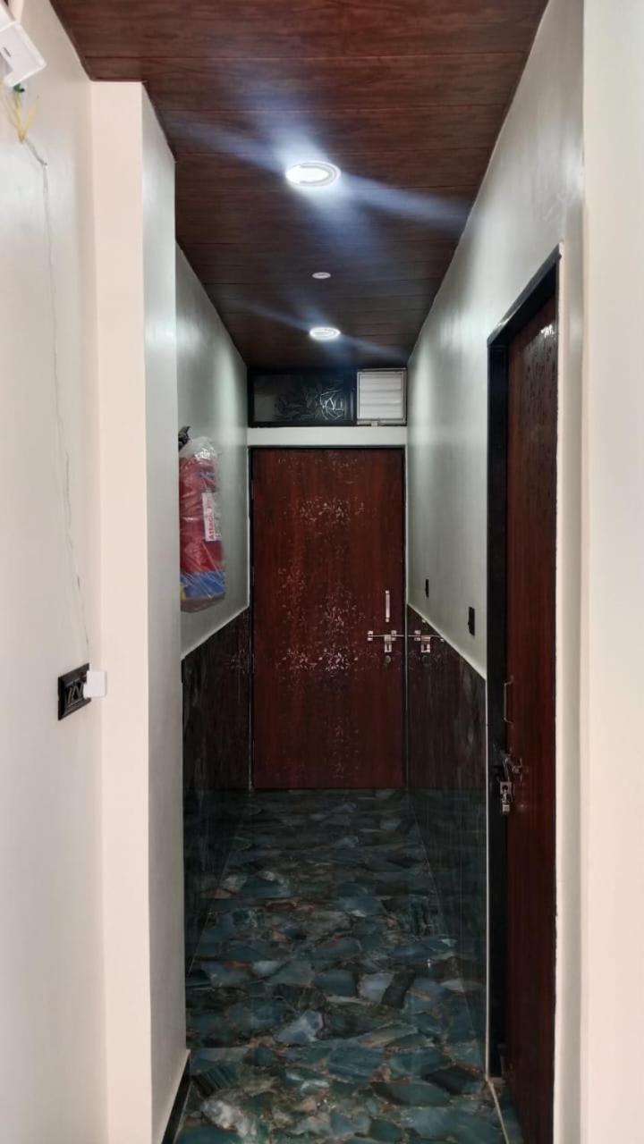 Golden Guest House Ujjain Ngoại thất bức ảnh