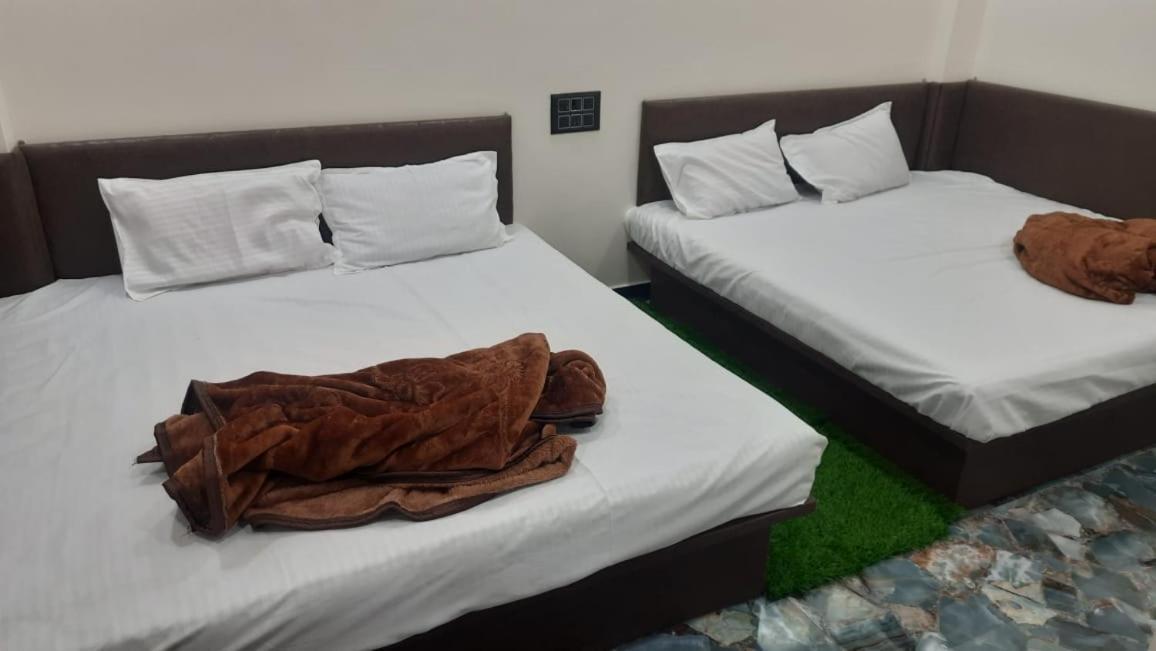 Golden Guest House Ujjain Ngoại thất bức ảnh